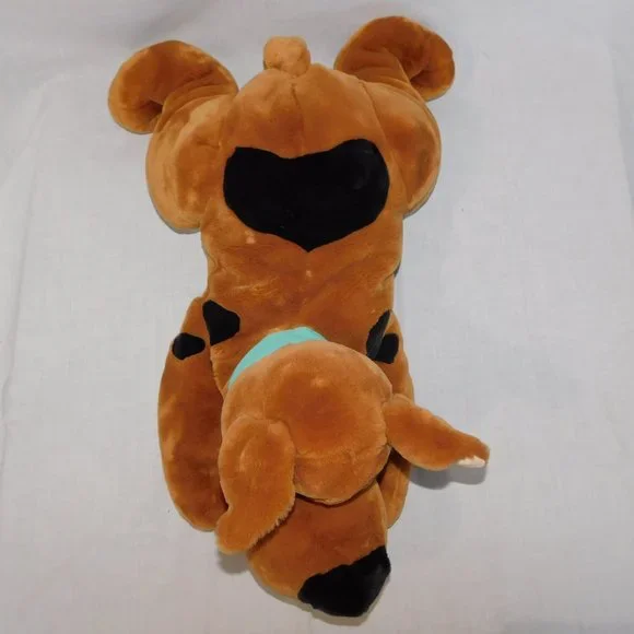 VTG 2003 Scooby Doo Large Jumbo 32" Laying Plush stuffed cuddle pillow - Picture 2 of 9